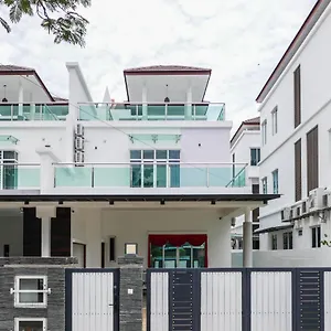 Joyful Guesthouse#islandhosp George Town